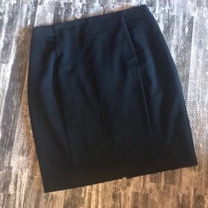 Express size 12 black career straight skirt